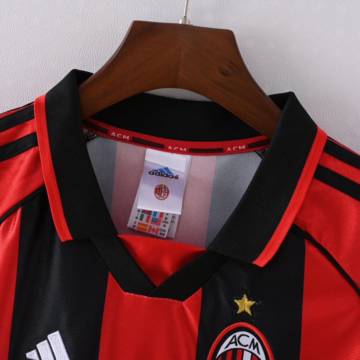 AC Milan 1998/99 Home Retro Jersey detail
