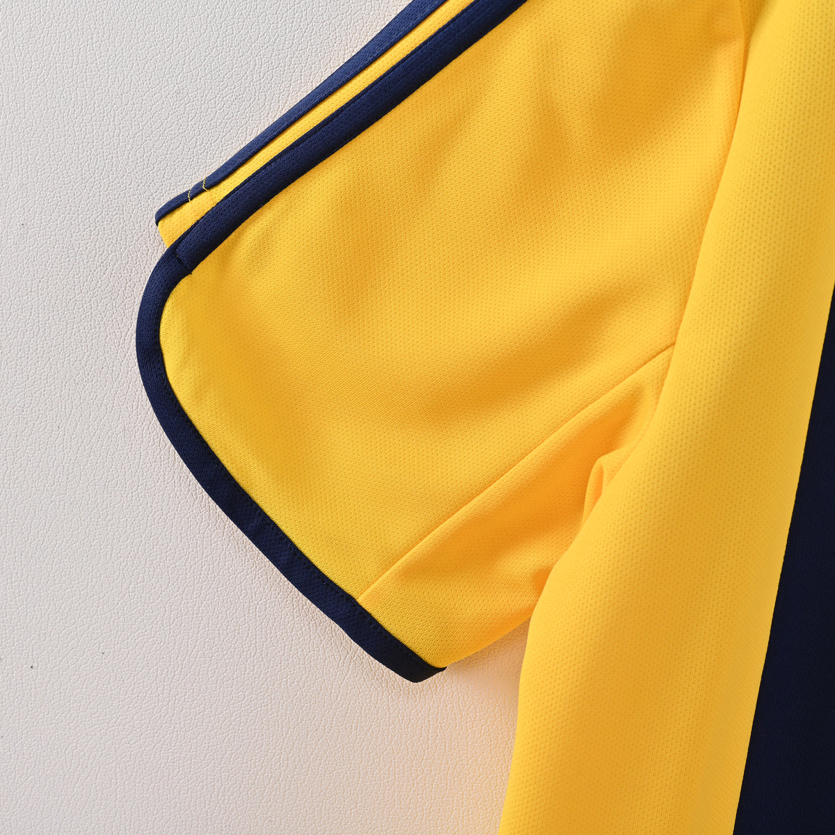 Ajax 2000/01 Away Retro Jersey - detail