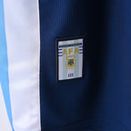 Argentina 1998 Away Retro Jersey — detalle del escudo y tejido