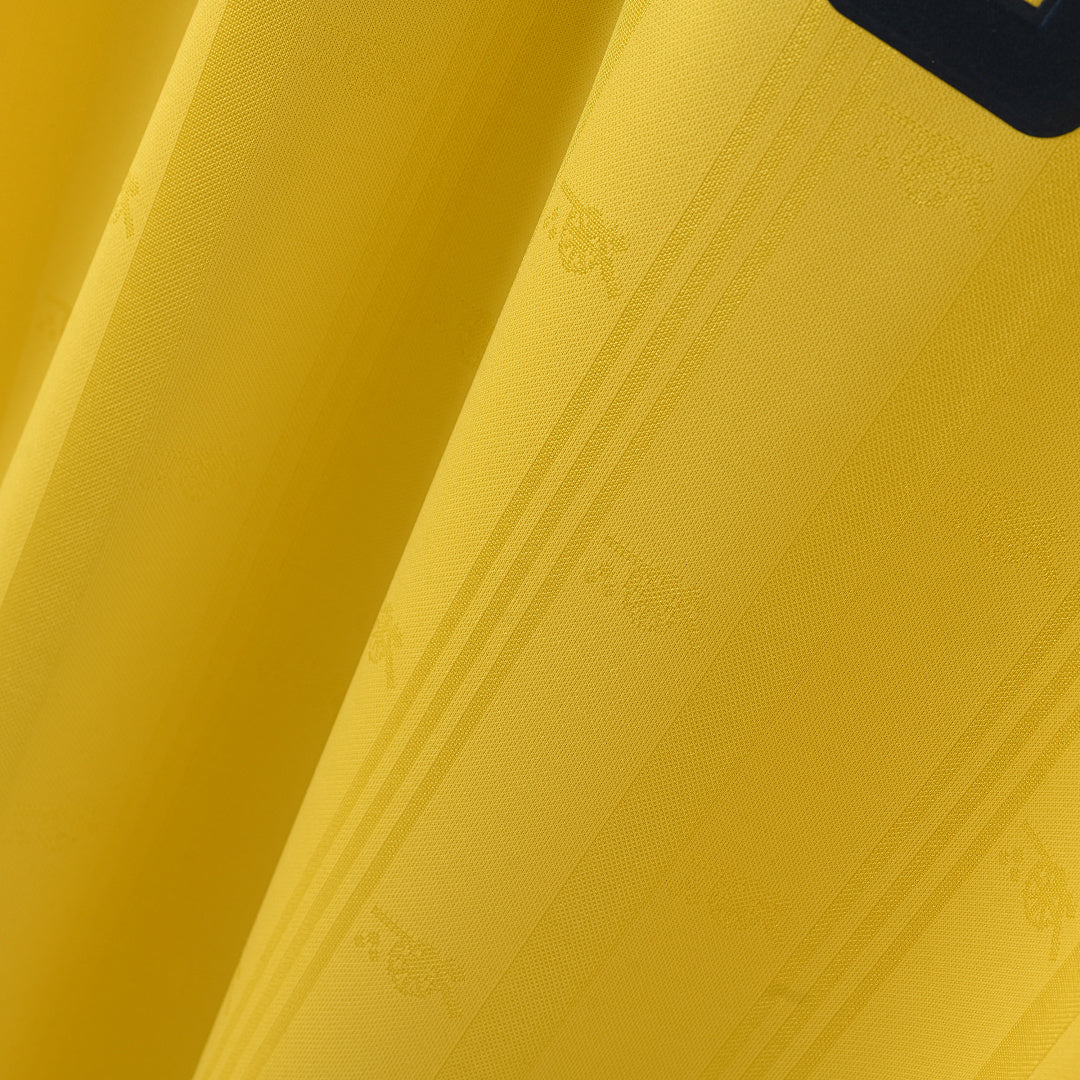 Arsenal 1986–88 Away Retro Jersey – detalle de tejido y patrocinio