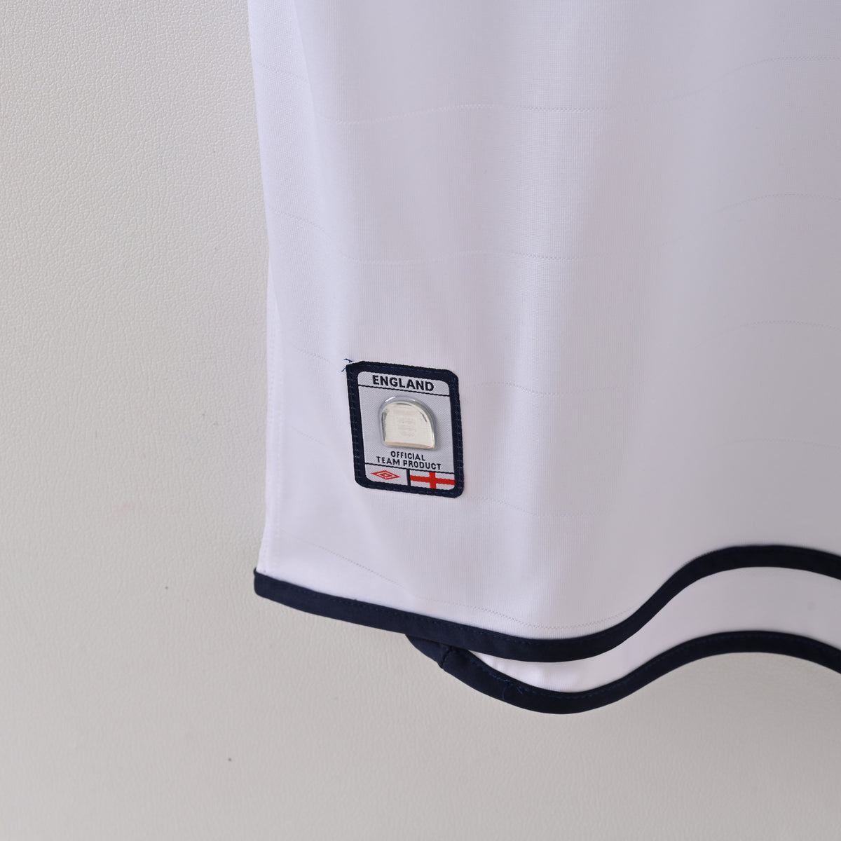 England 2004 Home Retro Jersey - detail