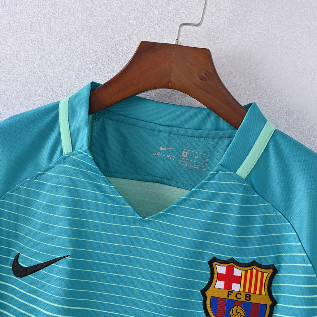 FC Barcelona 1996/97 Away Retro Jersey detalle