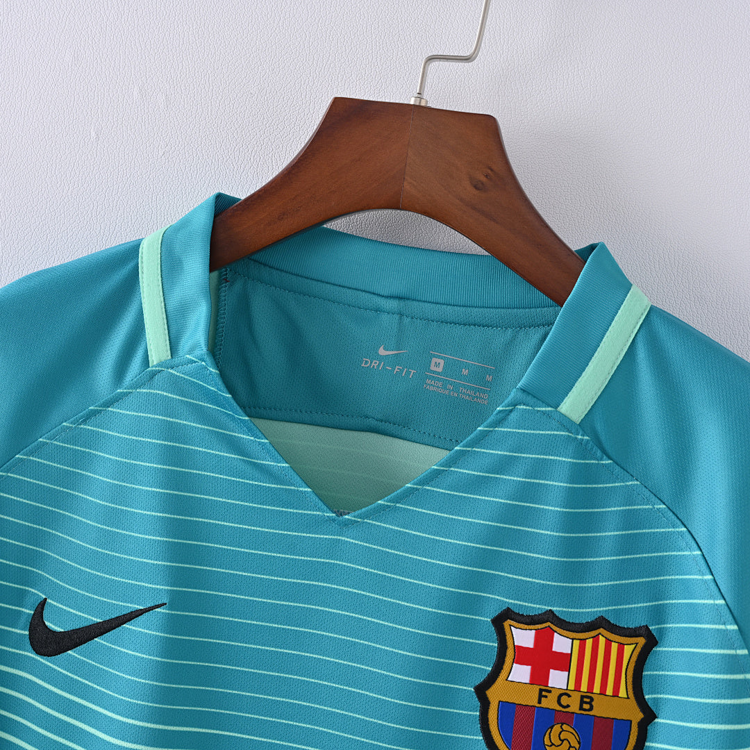 FC Barcelona 1996/97 Away Retro Jersey detalle