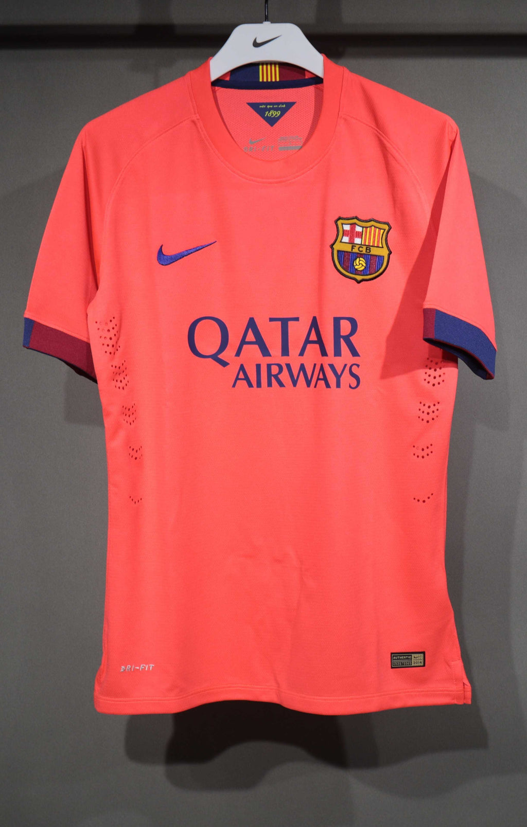 FC Barcelona 2014/15 Away Retro Jersey — vista frontal limpia