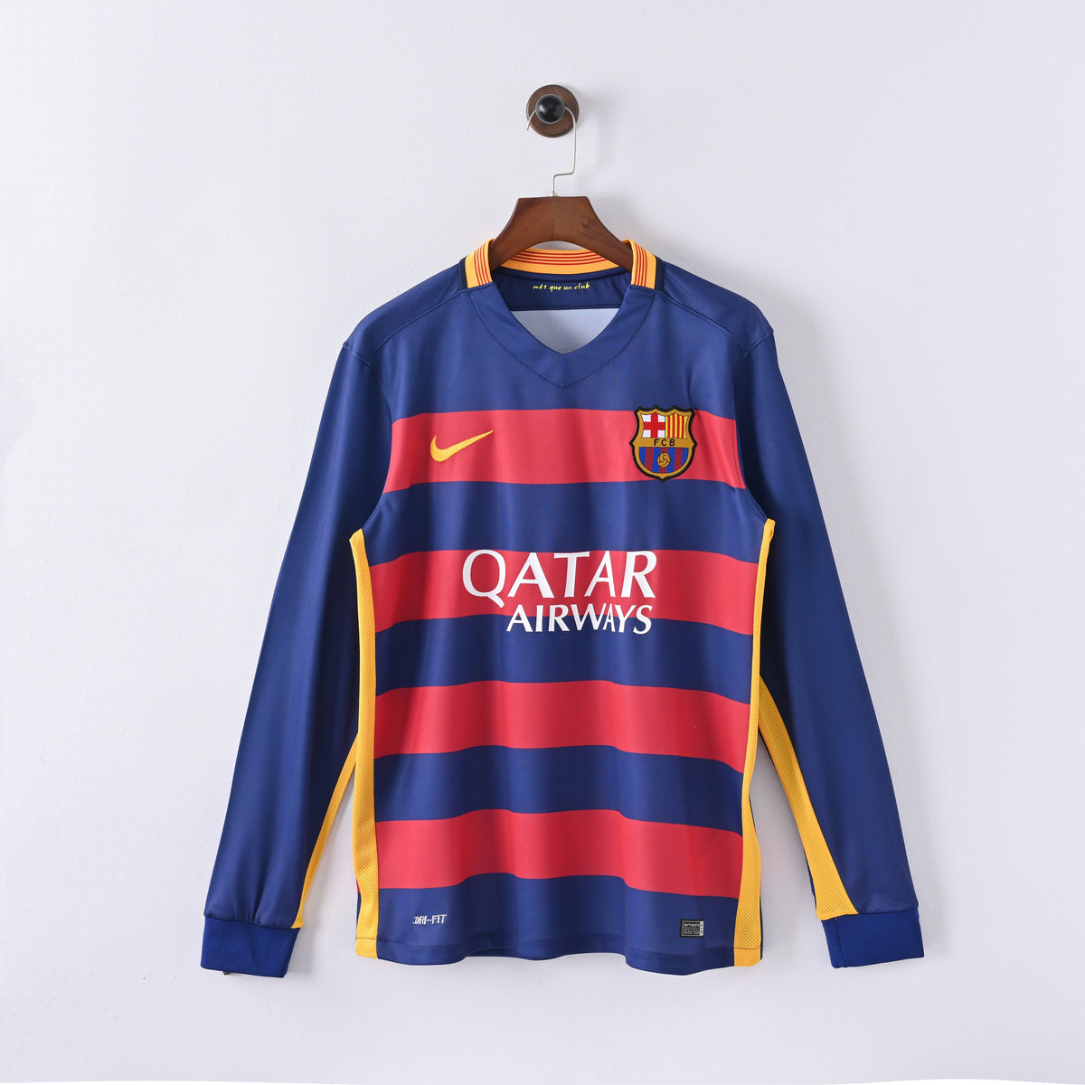 FC Barcelona 2015/16 Home Long Sleeve retro jersey — vista frontal completa