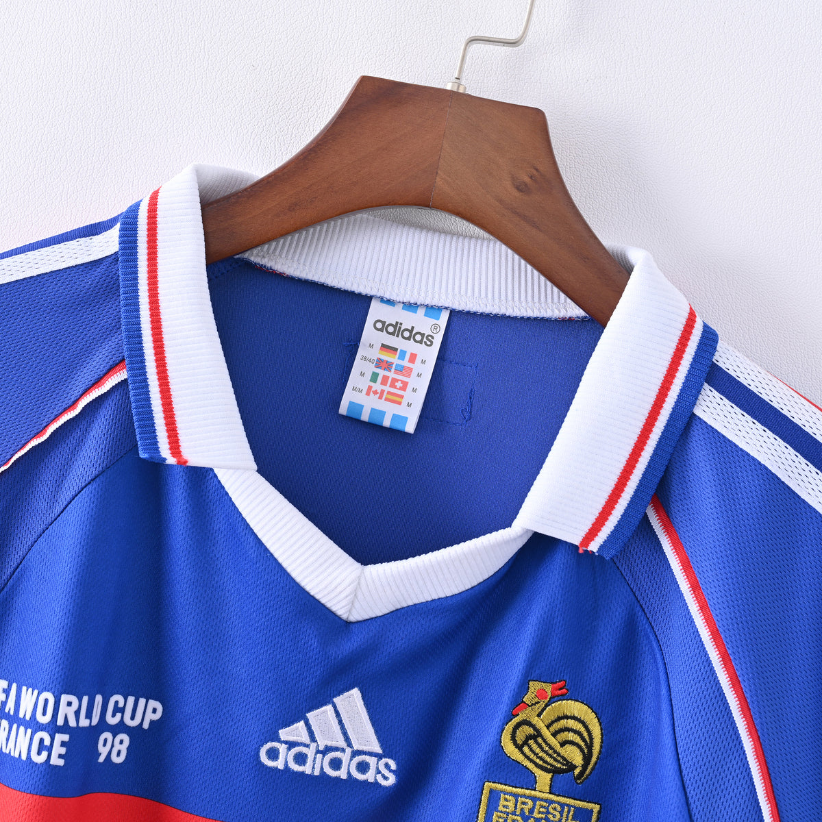 France 1998 Home Retro Jersey collar and crest detail
