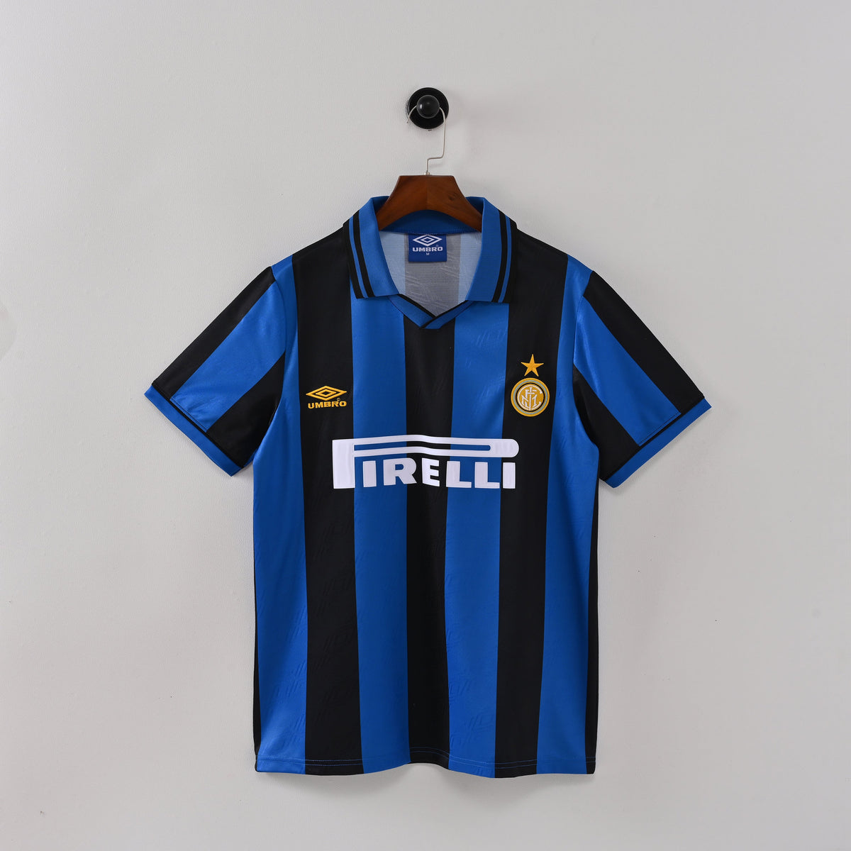 Inter Milan 1995/96 Home Retro Jersey detail