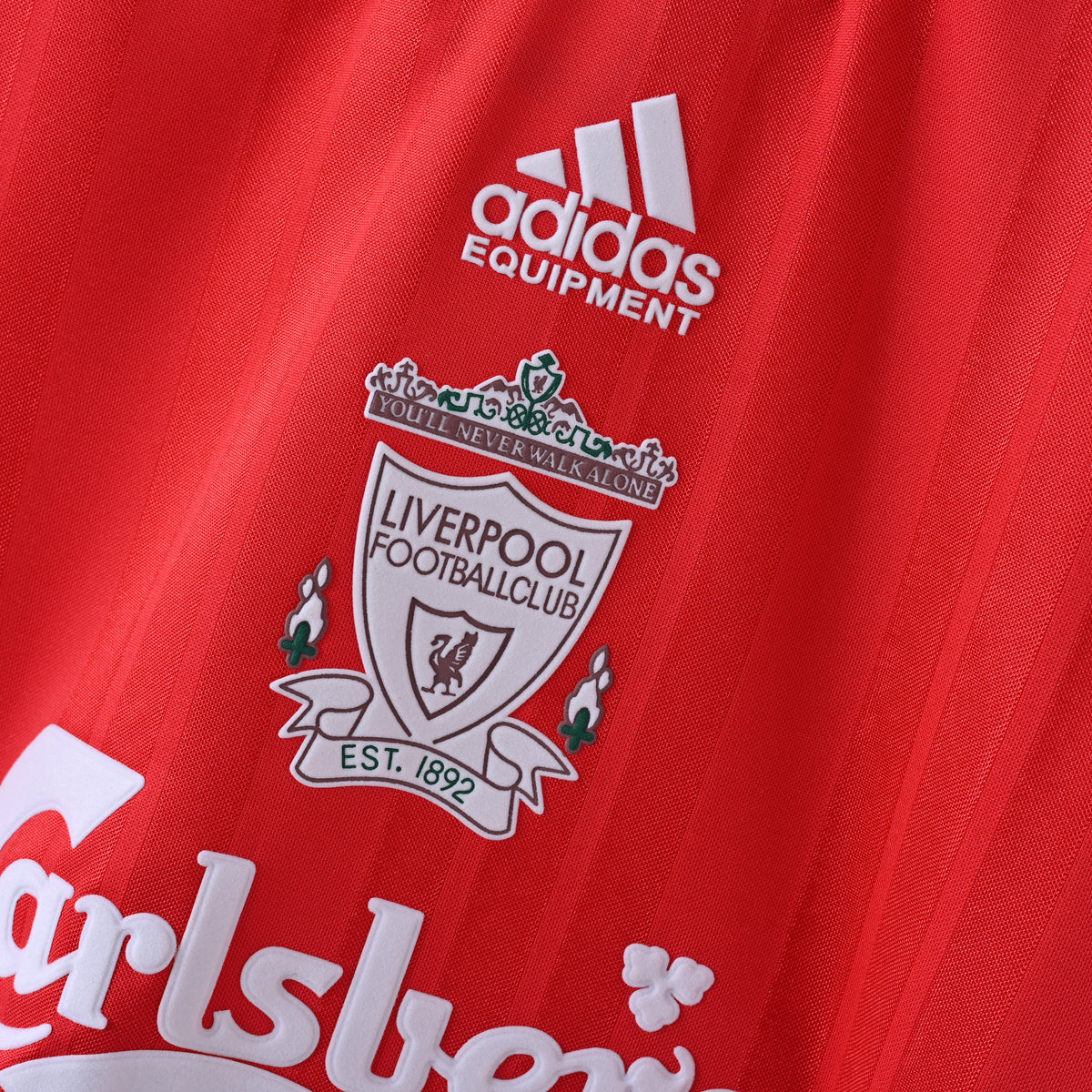Liverpool FC 1993–95 Home Retro Jersey – detalle de patrocinio