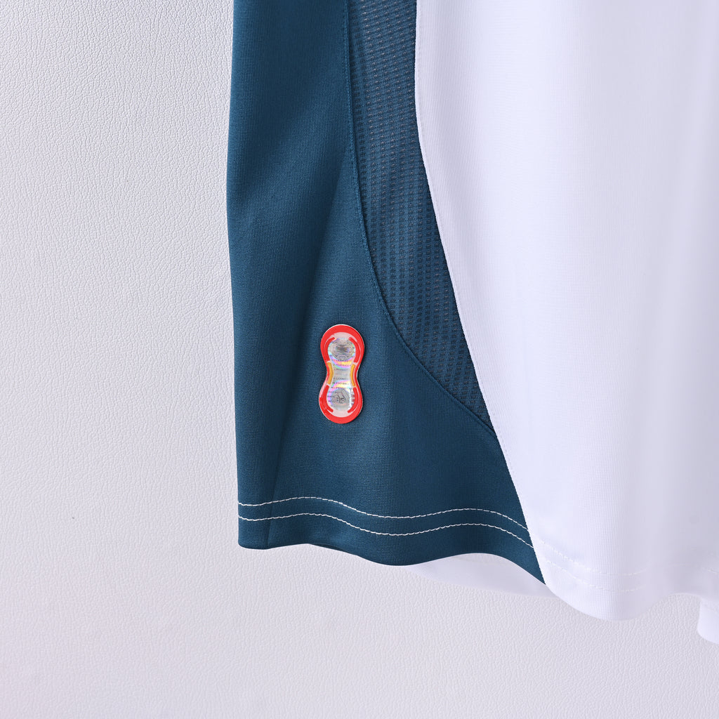 Liverpool FC 2006-07 away retro jersey detail