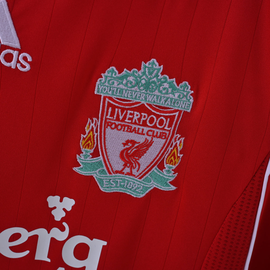 Liverpool FC 2006/07 Retro Jersey embroidered club crest detail