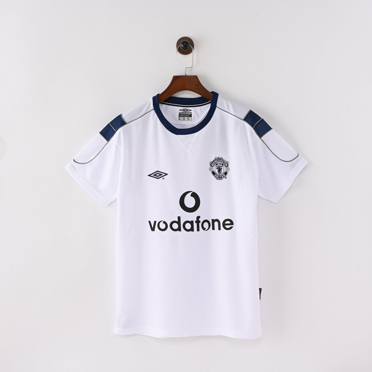 Manchester United 1999/00 away retro jersey front