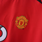 Manchester United 2002/03 Home Long Sleeve Retro Jersey crest detail