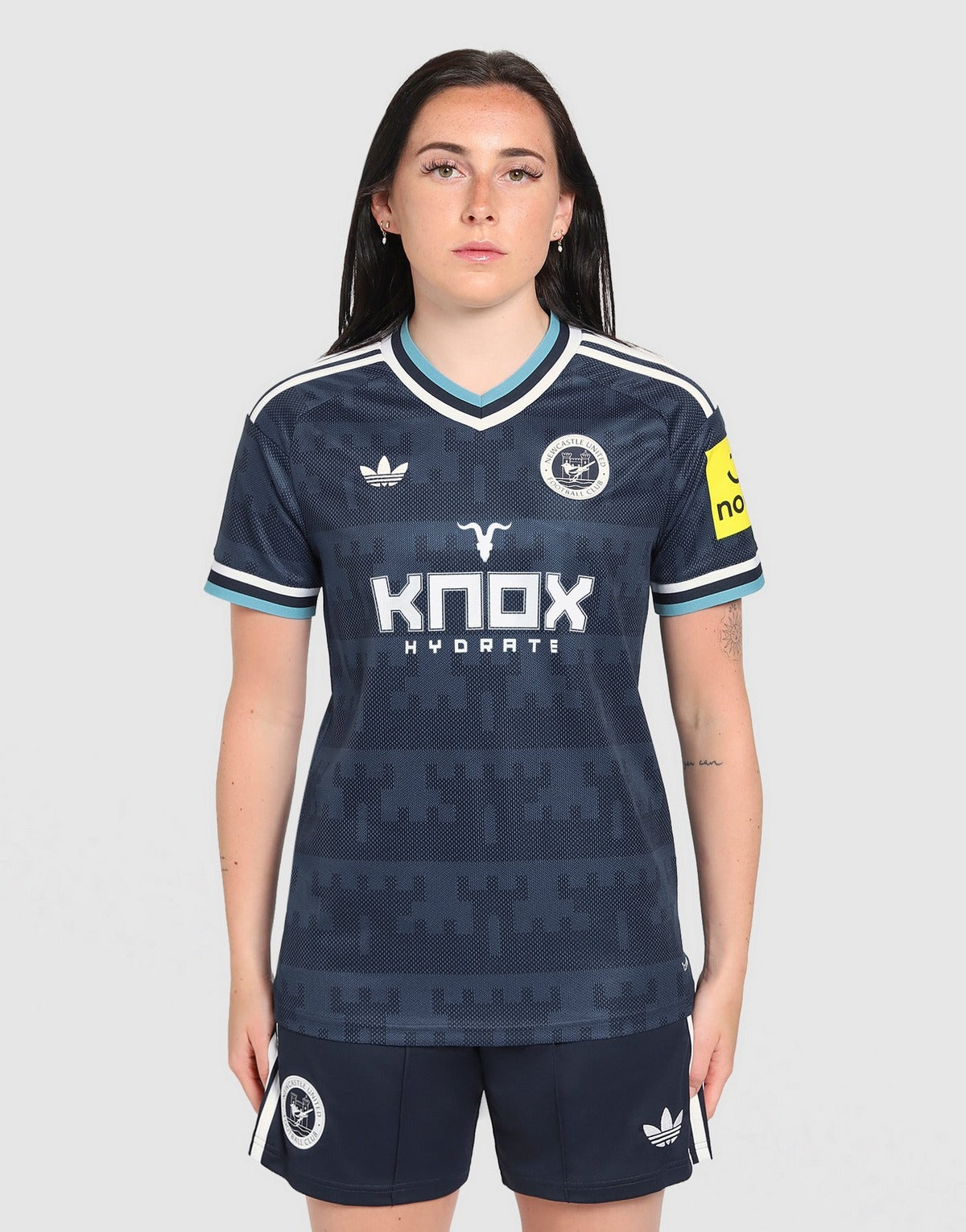 Newcastle United 2026/27 away jersey women's Fan version modeled front view