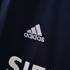 Real Madrid 2004/05 Away Retro Jersey crest and fabric detail