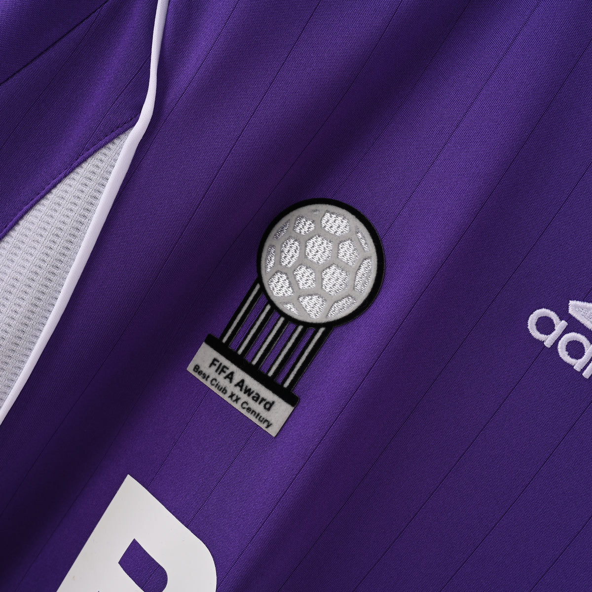 Real Madrid 2006/07 Second Away Retro Jersey FIFA award patch detail
