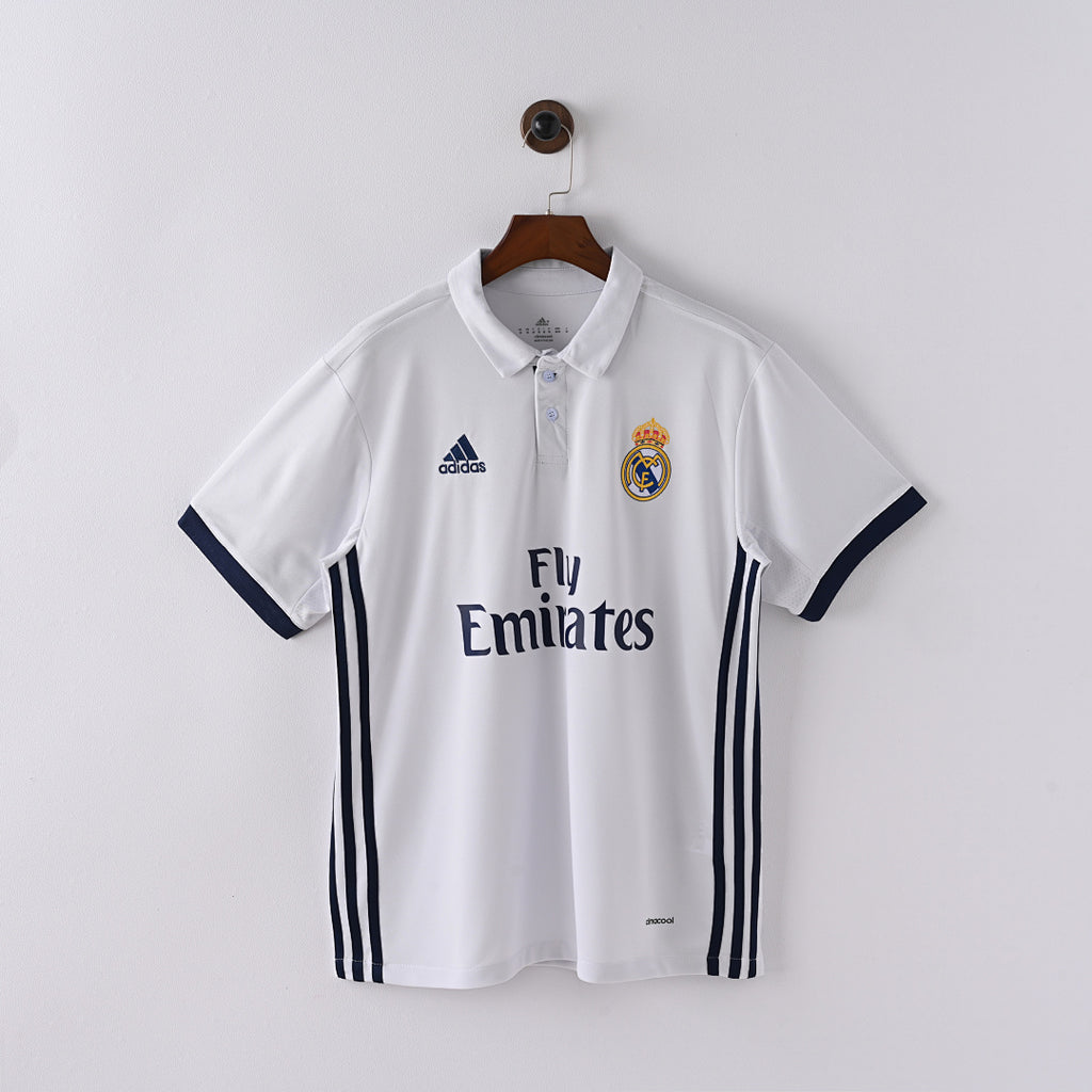 Real Madrid 2016/17 Home Retro Jersey – vista frontal