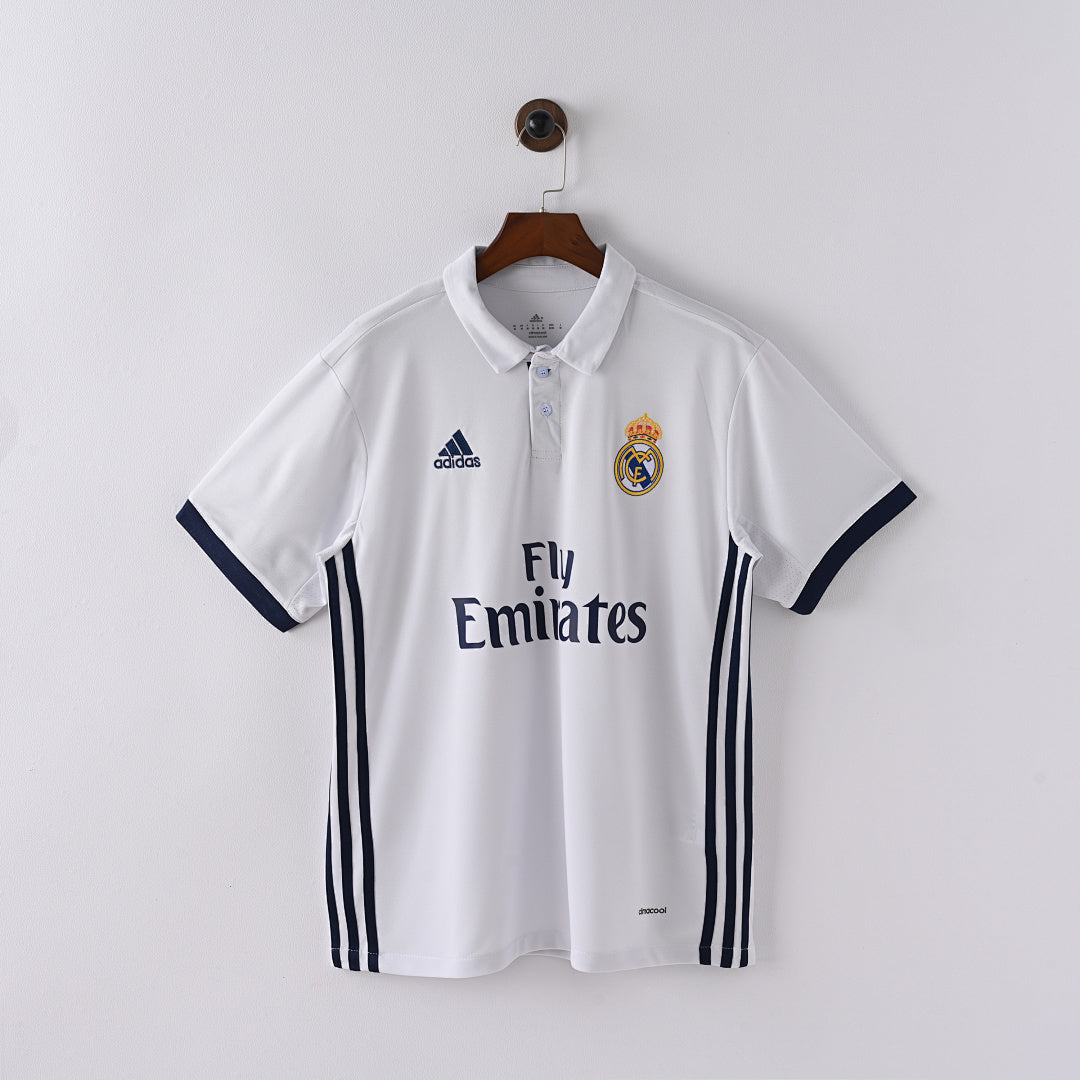 Real Madrid 2016/17 Home Retro Jersey – vista frontal
