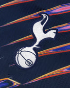 Tottenham Hotspur 2026/27 Away men's Fan Stadium jersey crest detail